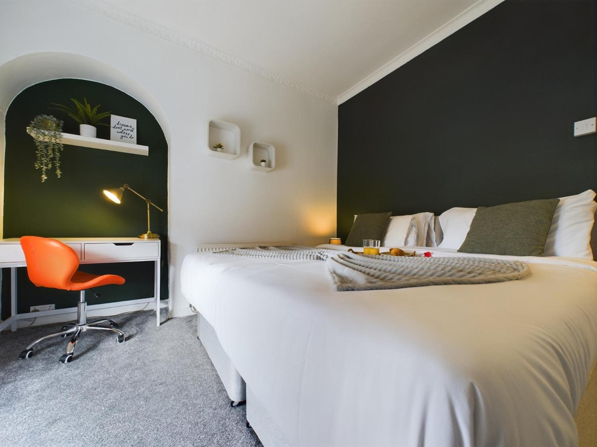 Charming Apartments - Cosy Retreat - Short Drive To City Centre - Free Parking Liverpool Exterior foto